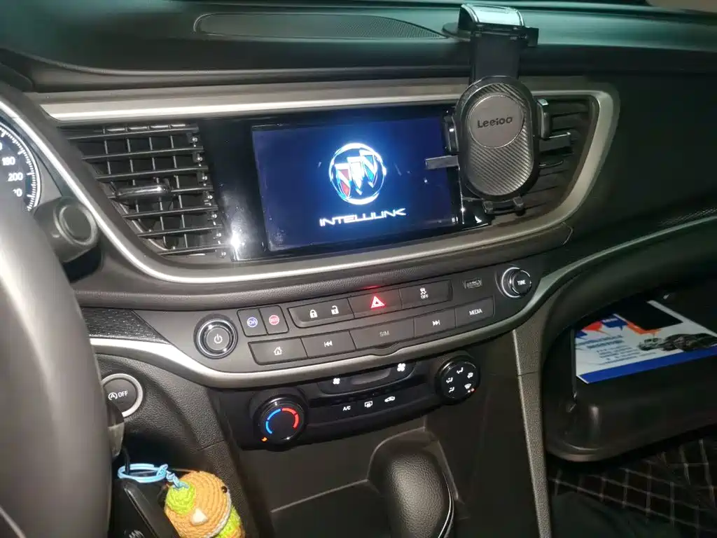 Buick Excelle — миниатюра 9