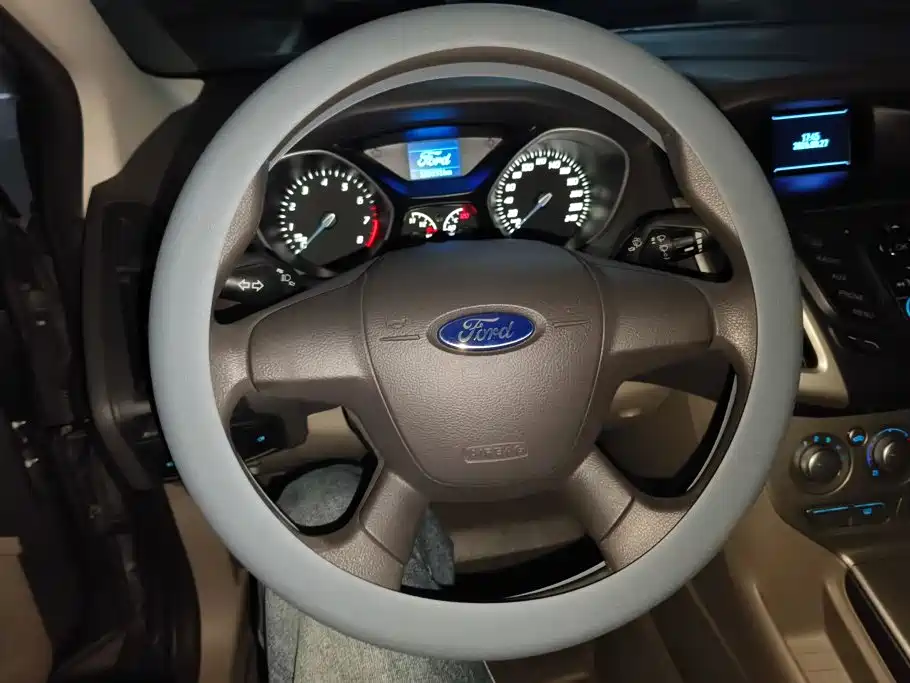 Ford Focus — миниатюра 15