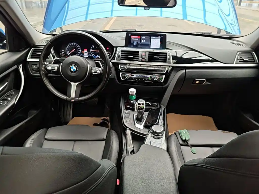 BMW 3 Series — миниатюра 10