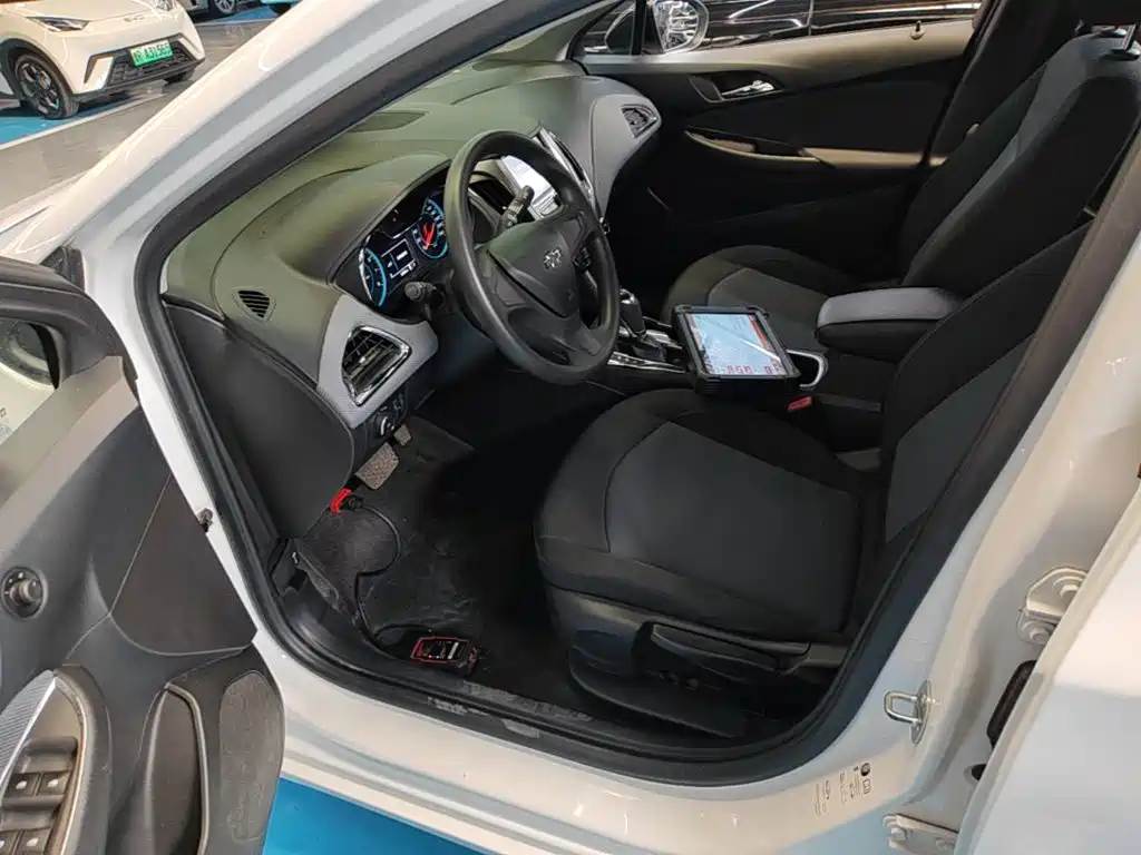Chevrolet Cruze — миниатюра 15