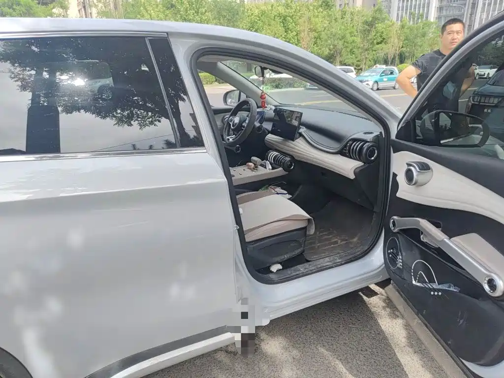 BYD Yuan Plus — миниатюра 19