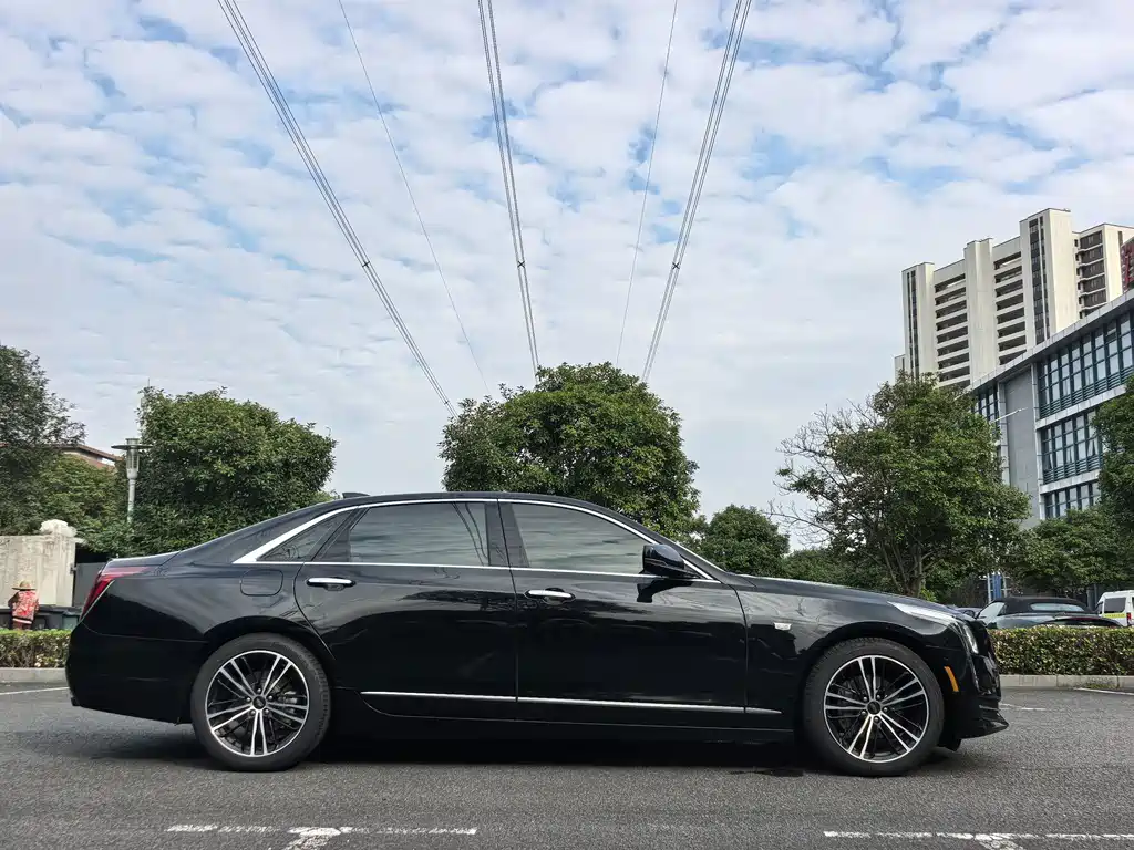 Cadillac CT6 — миниатюра 11