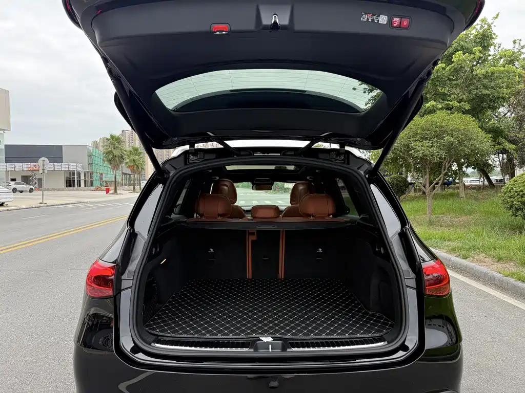 Mercedes-Benz GLC — миниатюра 17
