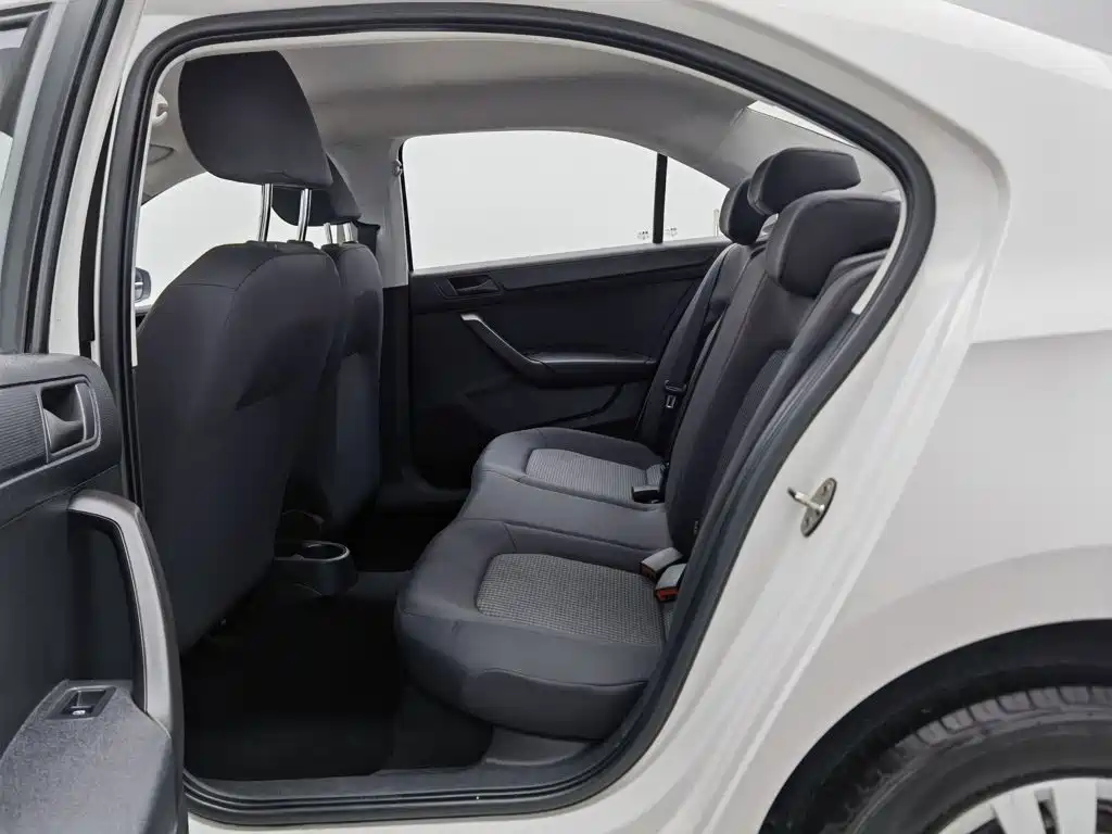 Volkswagen Santana — миниатюра 15