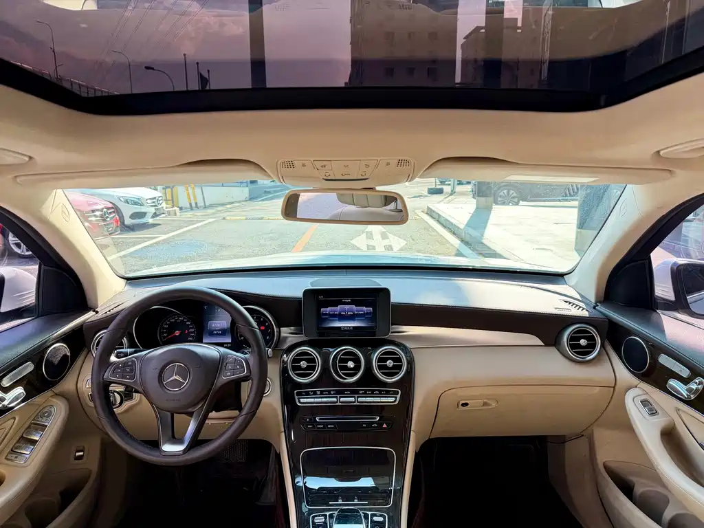 Mercedes-Benz GLC — миниатюра 8