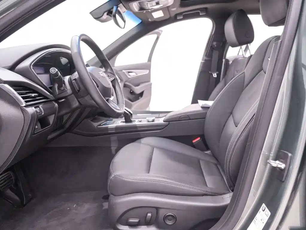 Cadillac CT5 — миниатюра 23