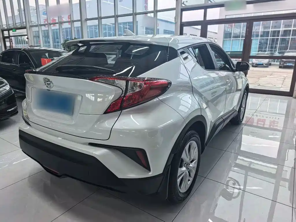 Toyota IZOA — миниатюра 7