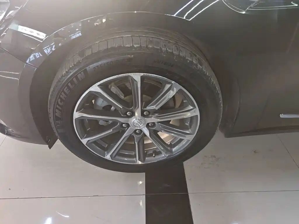 Buick LaCrosse — миниатюра 23