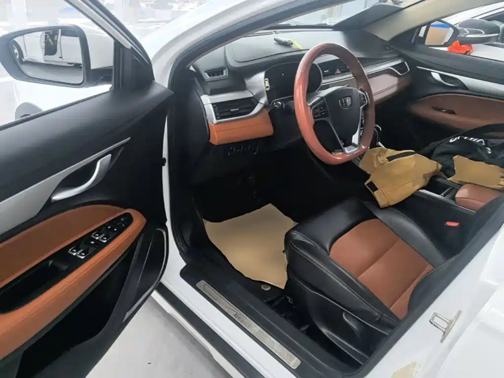 Geely Vision S1 — миниатюра 16