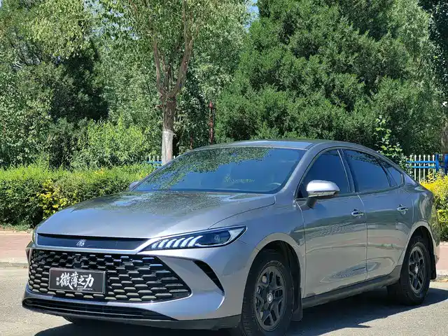 2025 BYD Qin