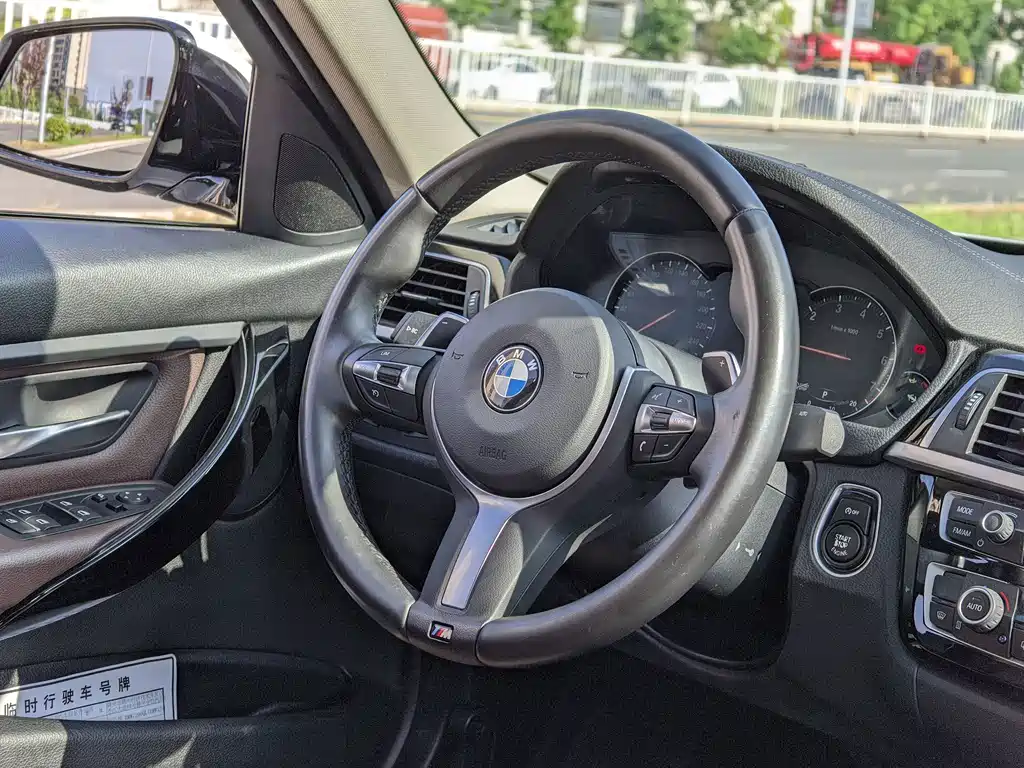 BMW 3 Series — миниатюра 5