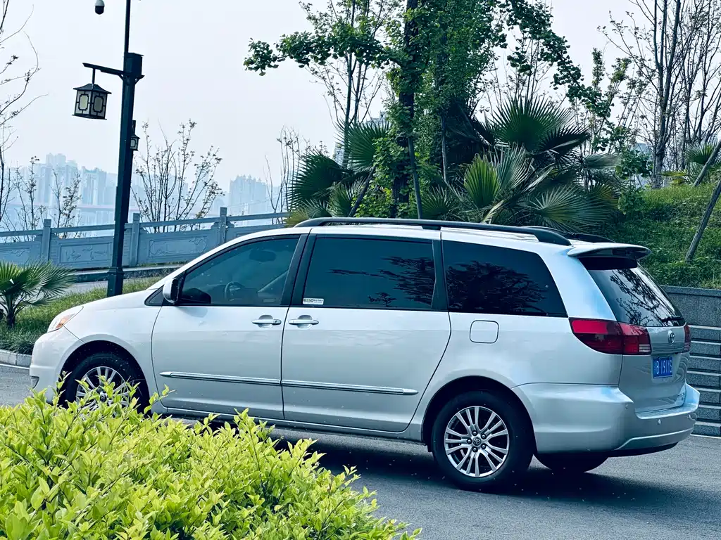 Toyota Sienna 2005 3.3 XLE
