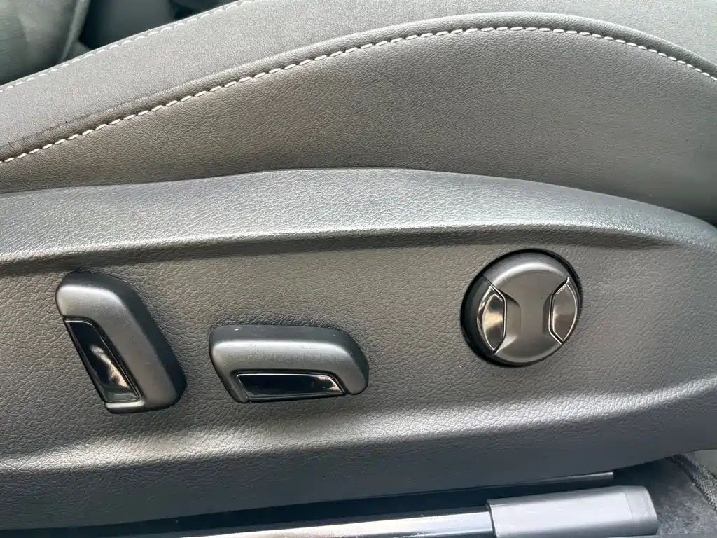 Volkswagen CC — миниатюра 27