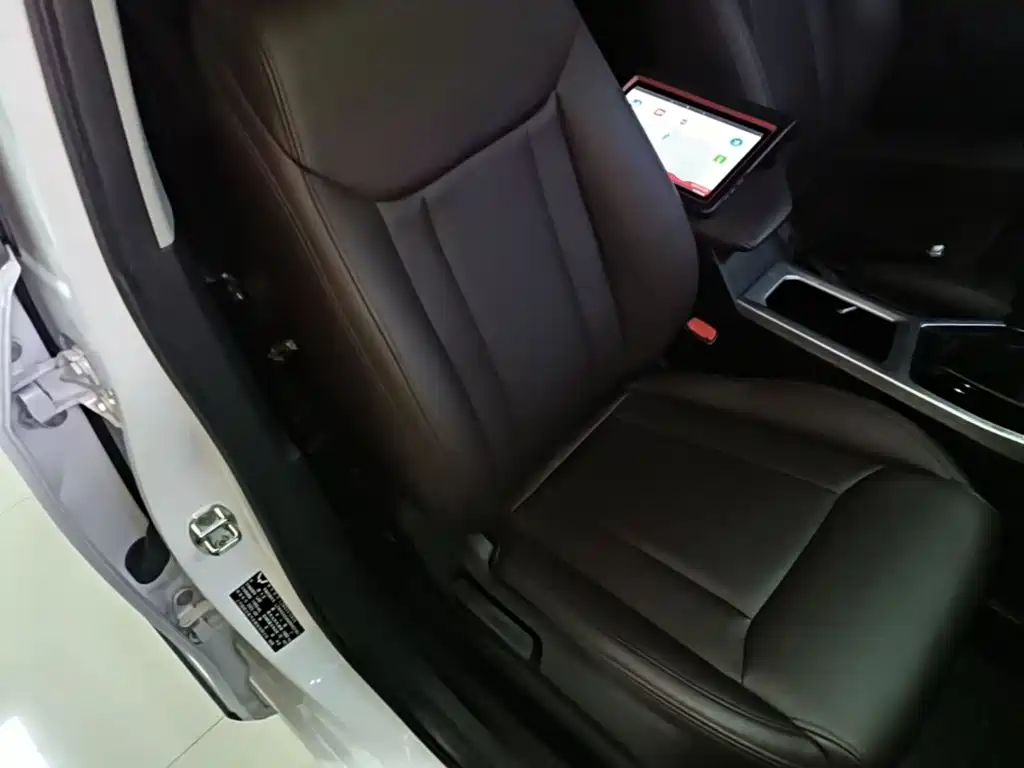 Wuling Jiachen — миниатюра 25