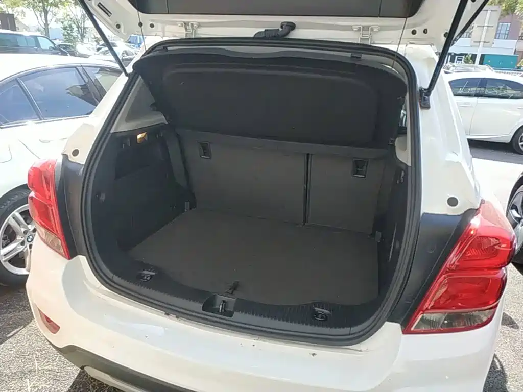 Chevrolet Trax — миниатюра 19