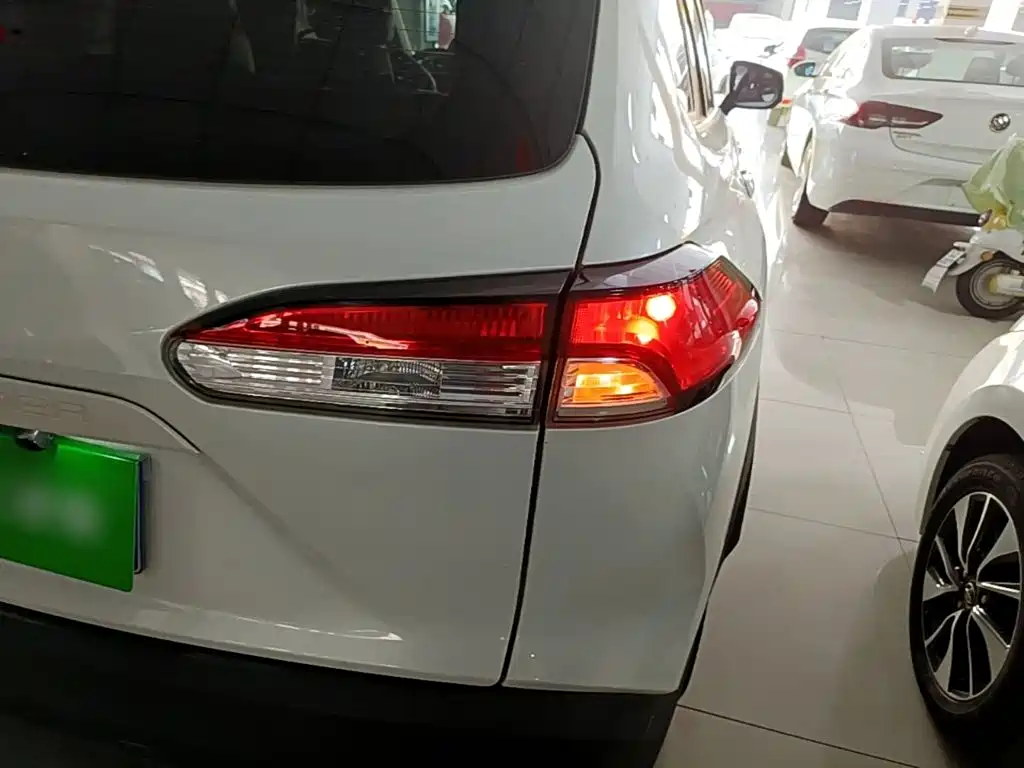 Toyota Frontlander — миниатюра 8