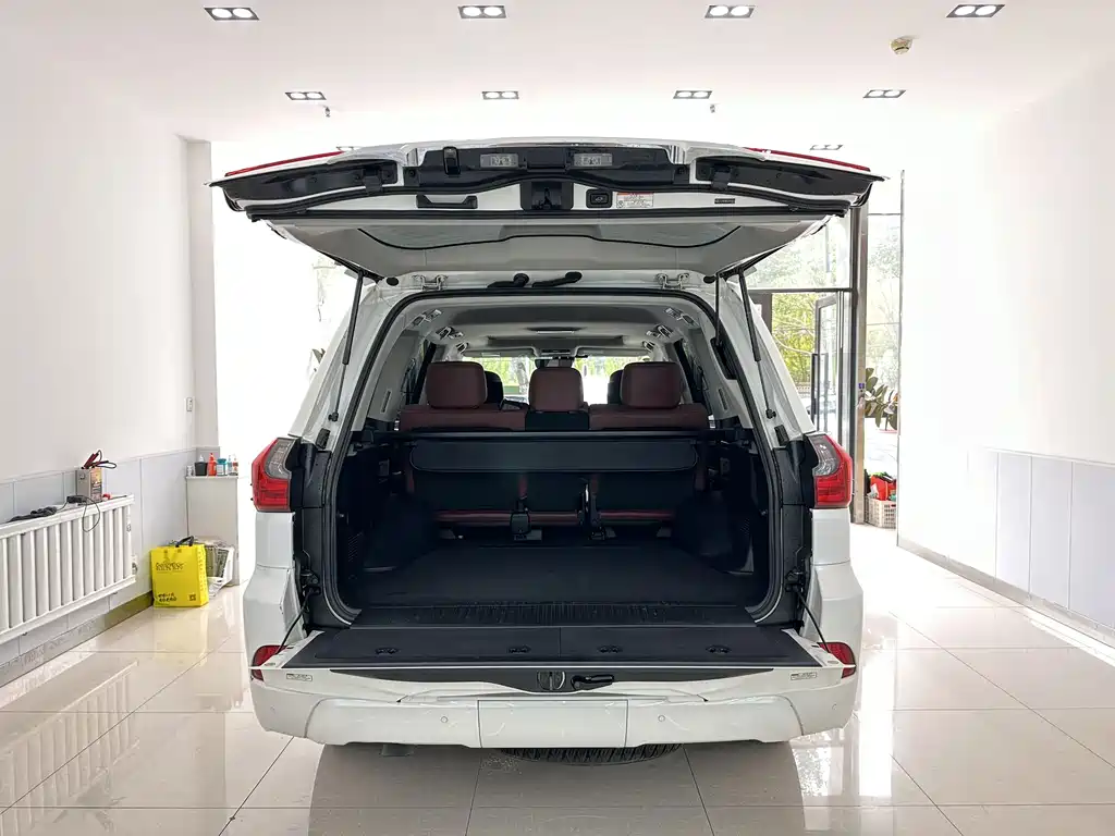 Lexus LX — миниатюра 39