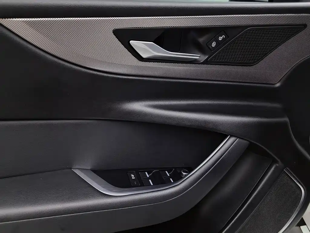 Jaguar XEL — миниатюра 15