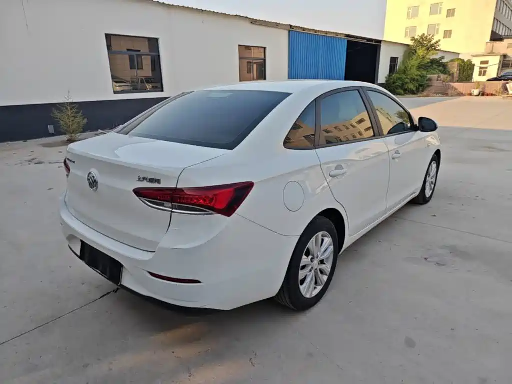 Buick Excelle — миниатюра 7