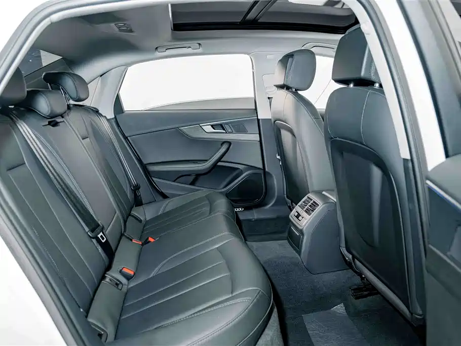 Audi A4L — миниатюра 21