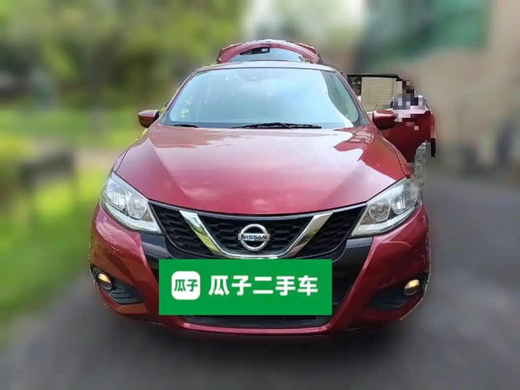 Nissan Tiida — миниатюра 2