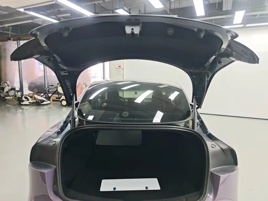 Tesla Model 3 — миниатюра 19