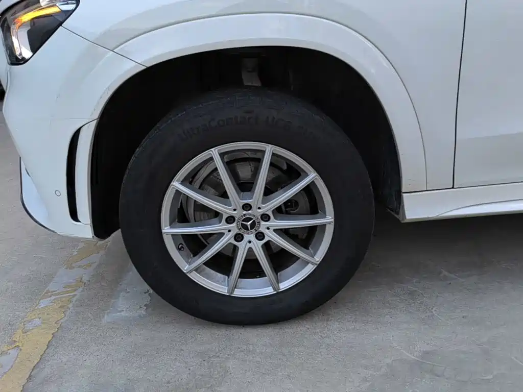 Mercedes-Benz GLE (Import) — миниатюра 23