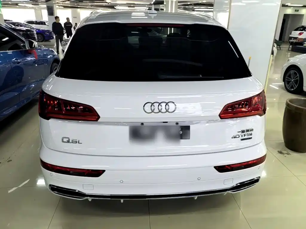 Audi Q5L — миниатюра 6