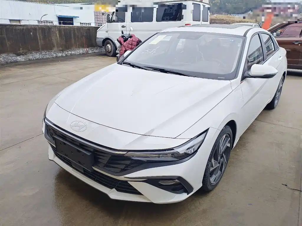 Hyundai Elantra 2023 1.5L CVT GLX Elite