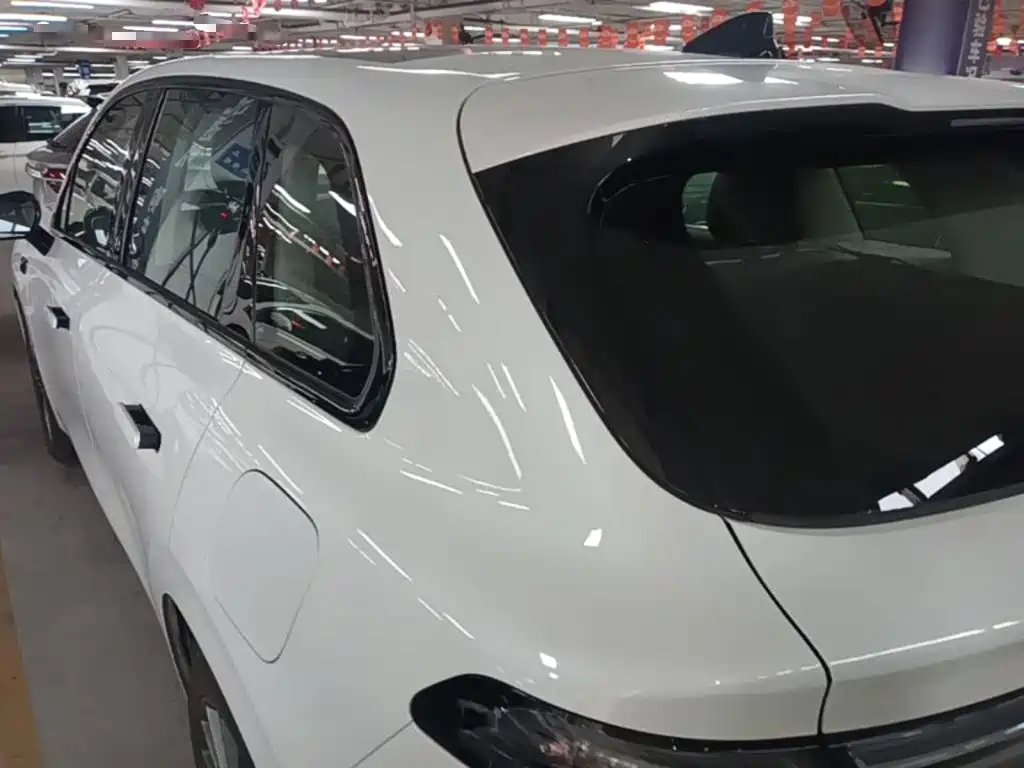 Leapmotor Leapmotor C10 — миниатюра 5