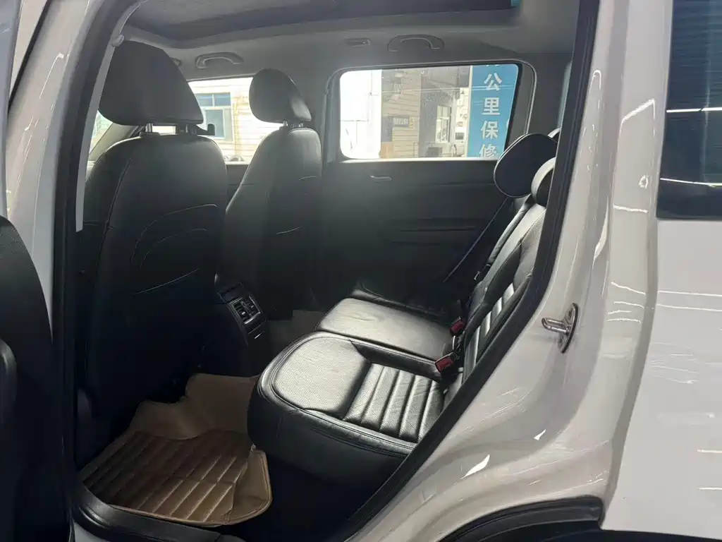 Skoda Yeti — миниатюра 11