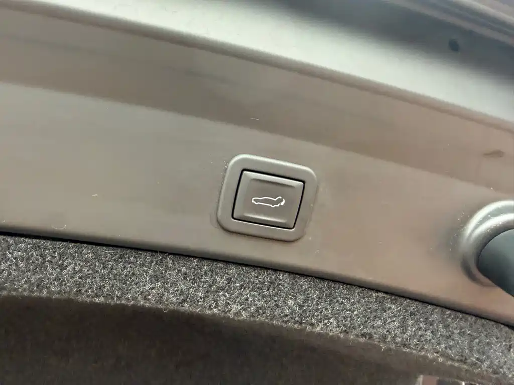 Cadillac CT6 — миниатюра 6