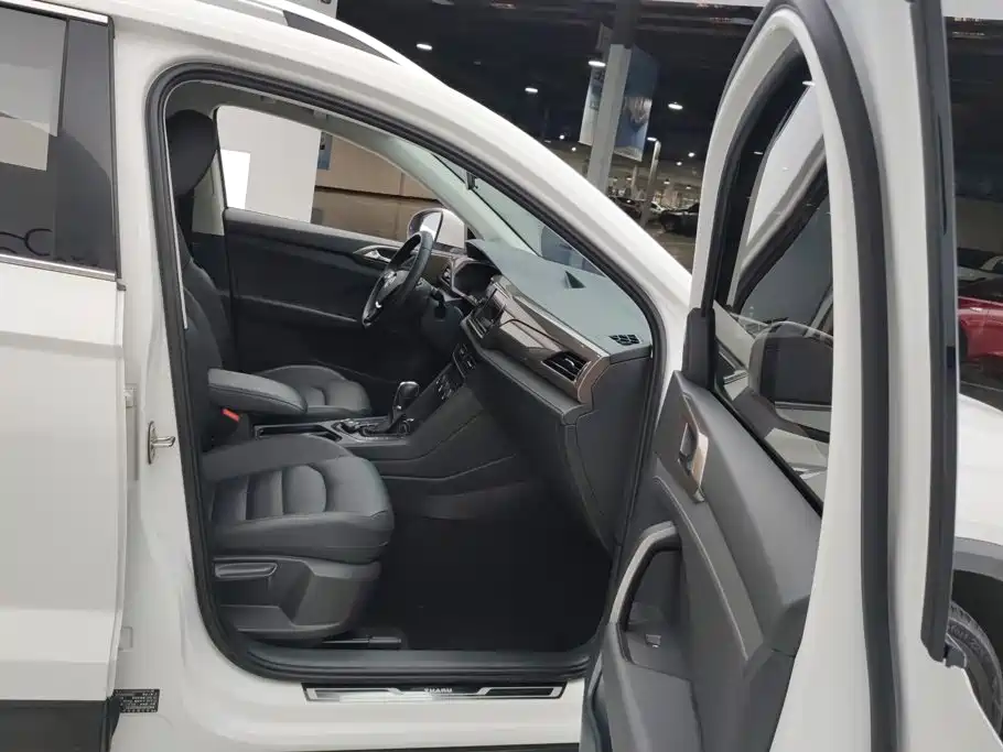 Volkswagen Tharu — миниатюра 8