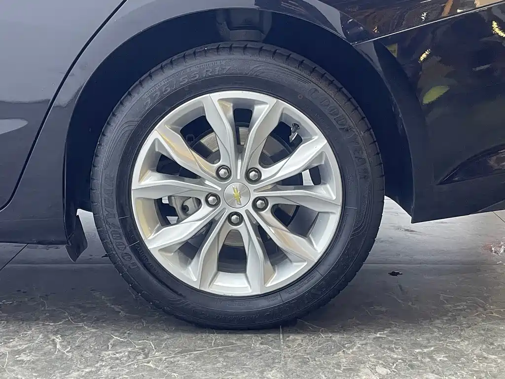 Chevrolet Malibu XL — миниатюра 5