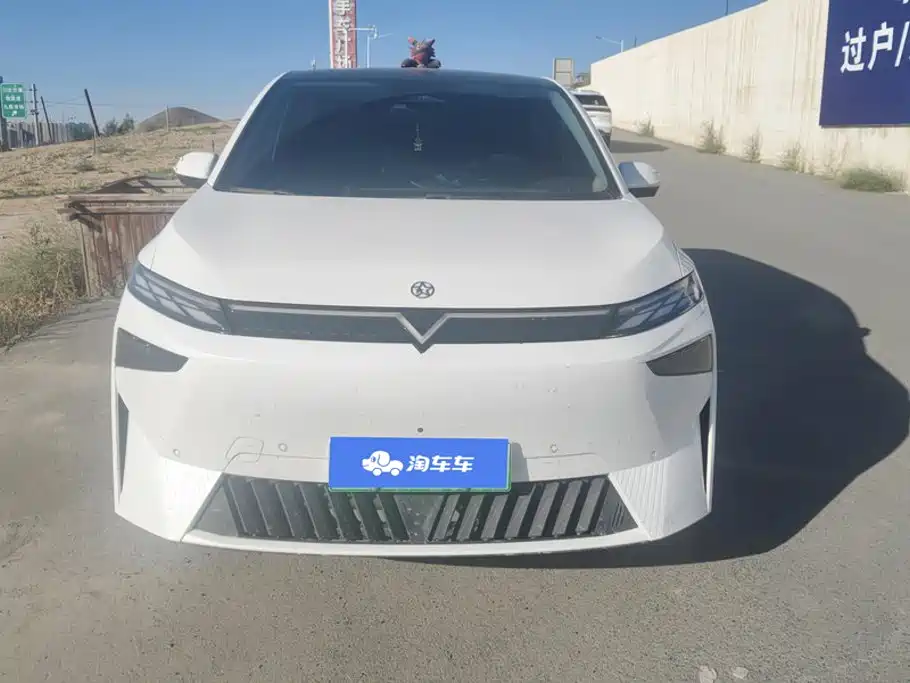 Venucia VX6 — миниатюра 2
