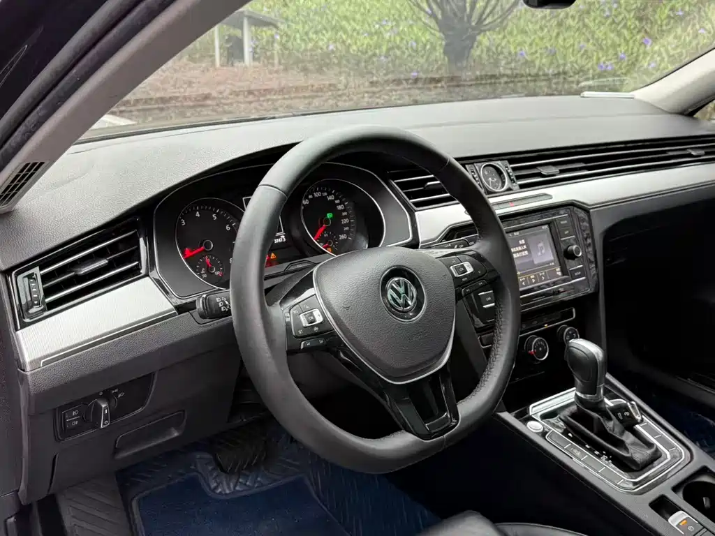 Volkswagen Magotan — миниатюра 6