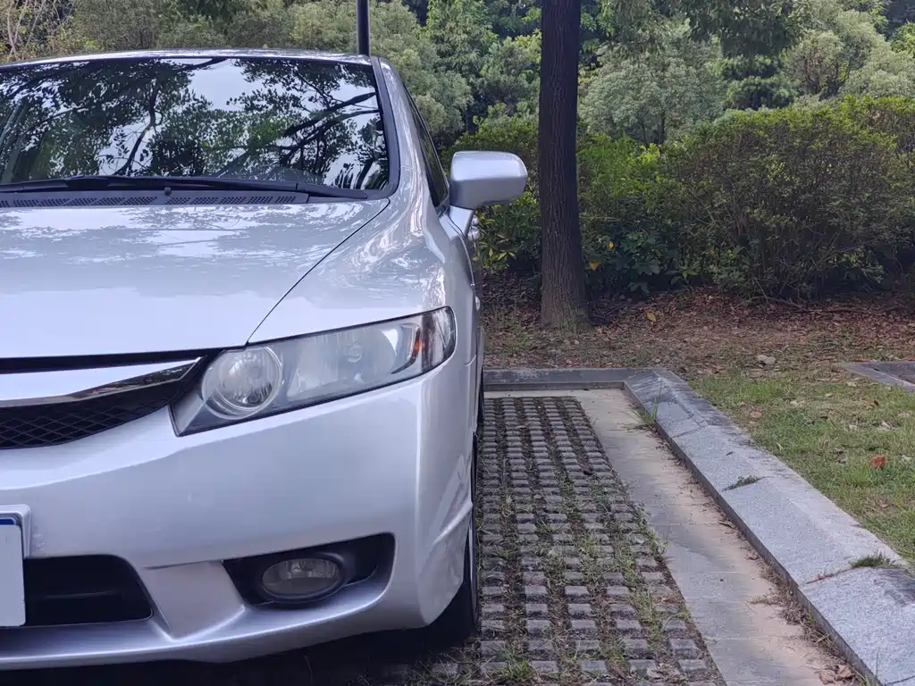 Honda Civic — миниатюра 5