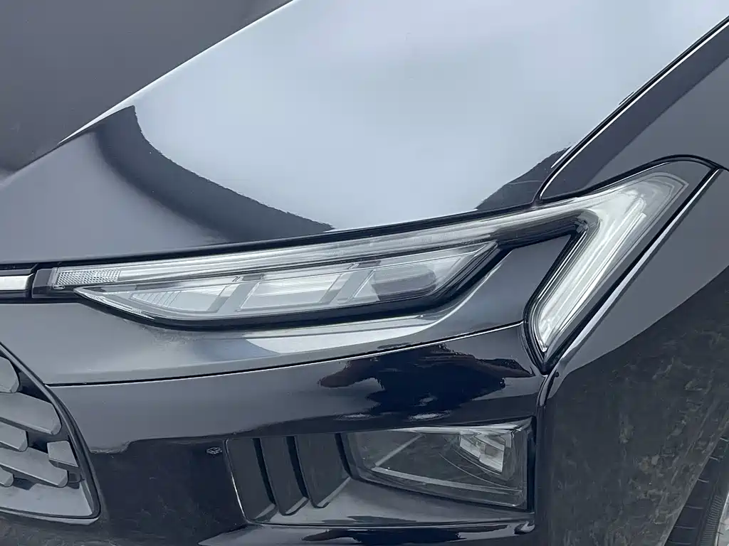 Ford Mondeo — миниатюра 11