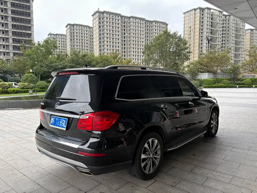 Mercedes-Benz GL-Class — миниатюра 7