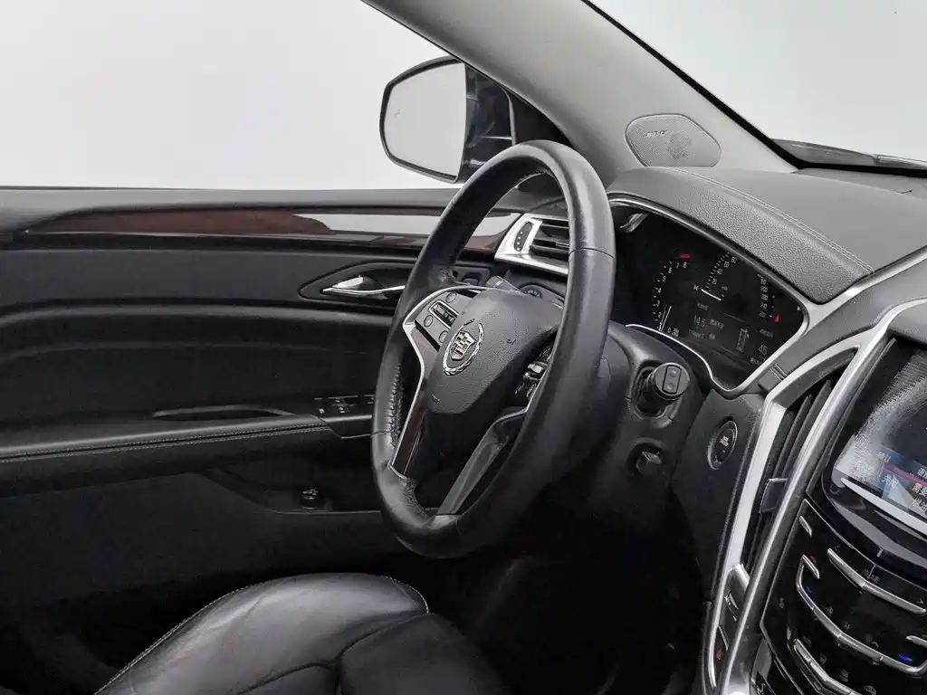 Cadillac SRX — миниатюра 22