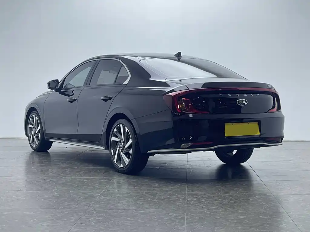 Hyundai Mistra — миниатюра 6