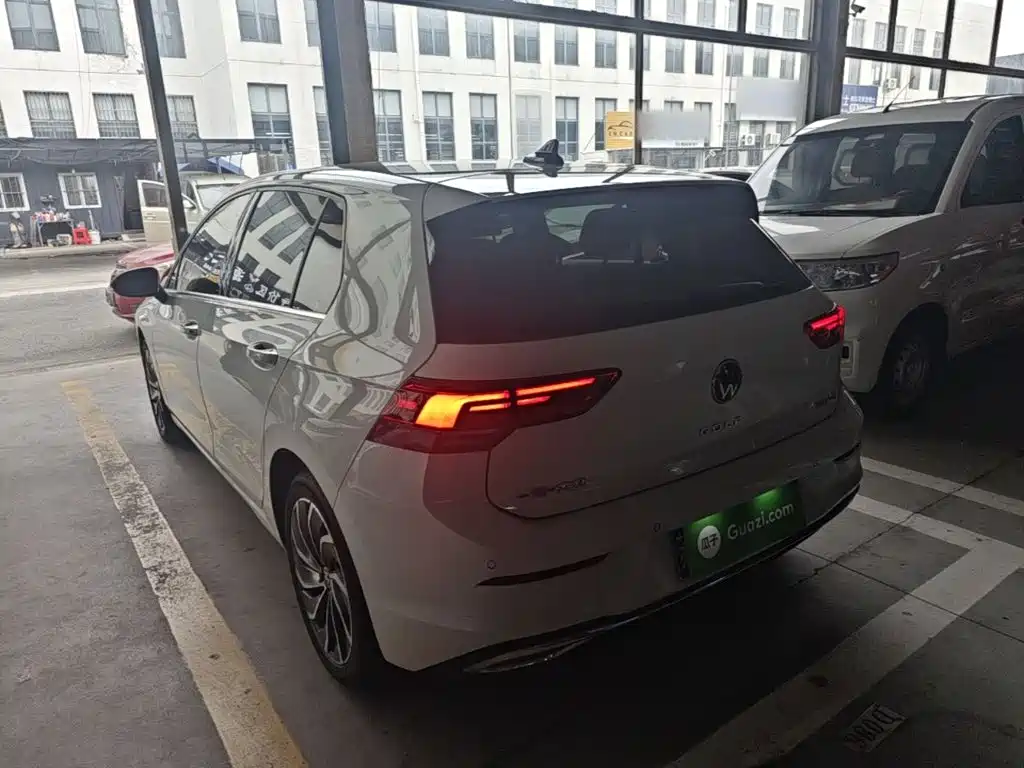 Volkswagen Golf — миниатюра 5