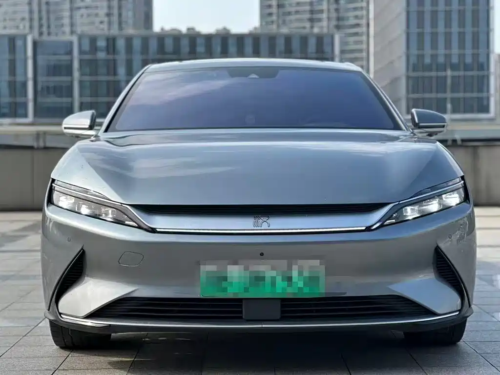BYD Han — миниатюра 2