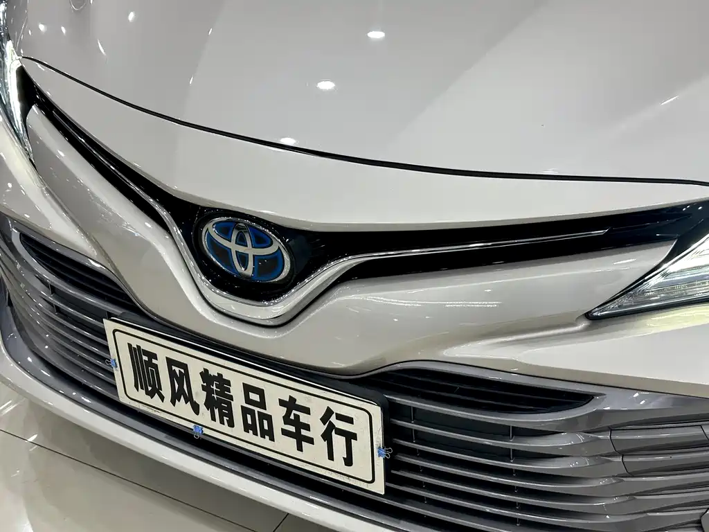 Toyota Camry — миниатюра 22