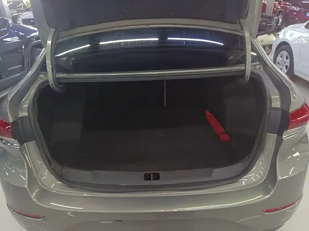 Buick Excelle — миниатюра 15