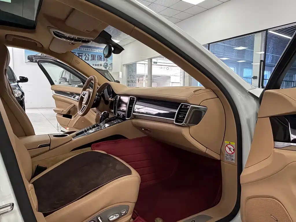 Porsche Panamera — миниатюра 5