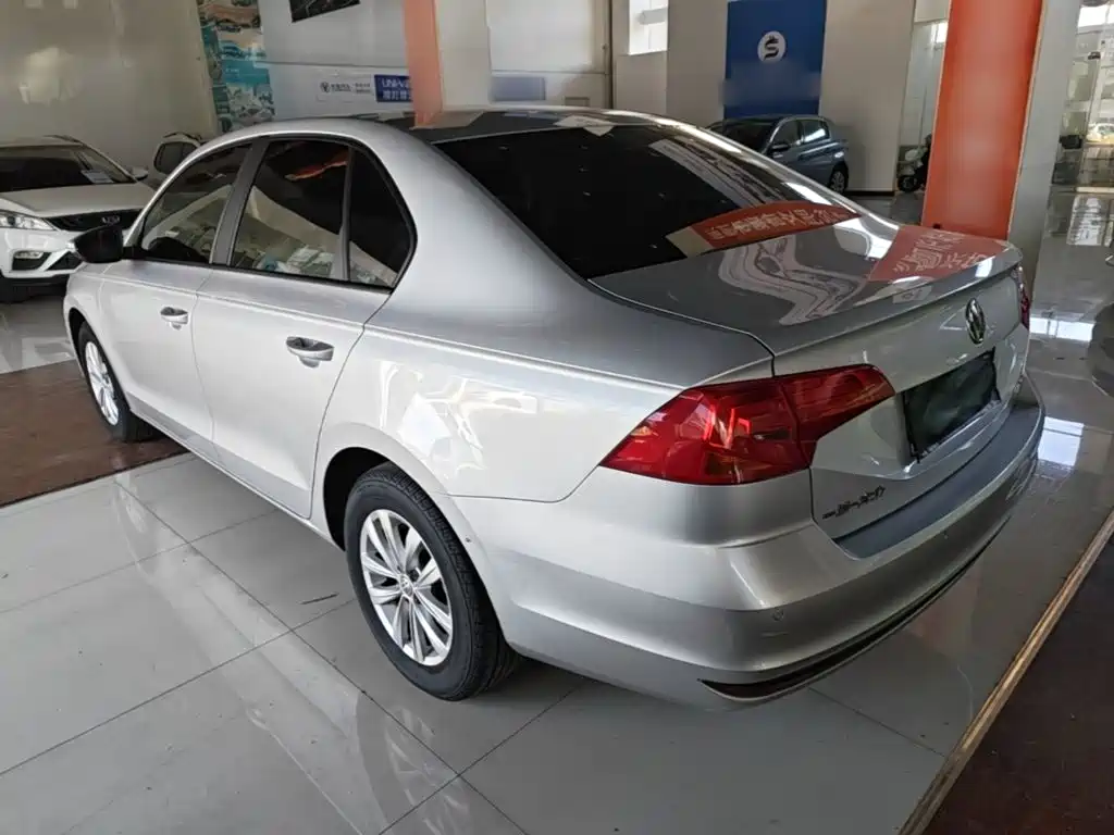 Volkswagen Bora — миниатюра 5