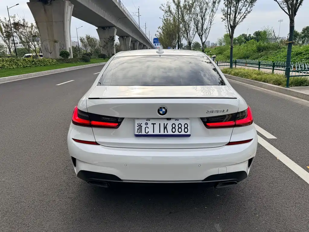 BMW 3 Series — миниатюра 9