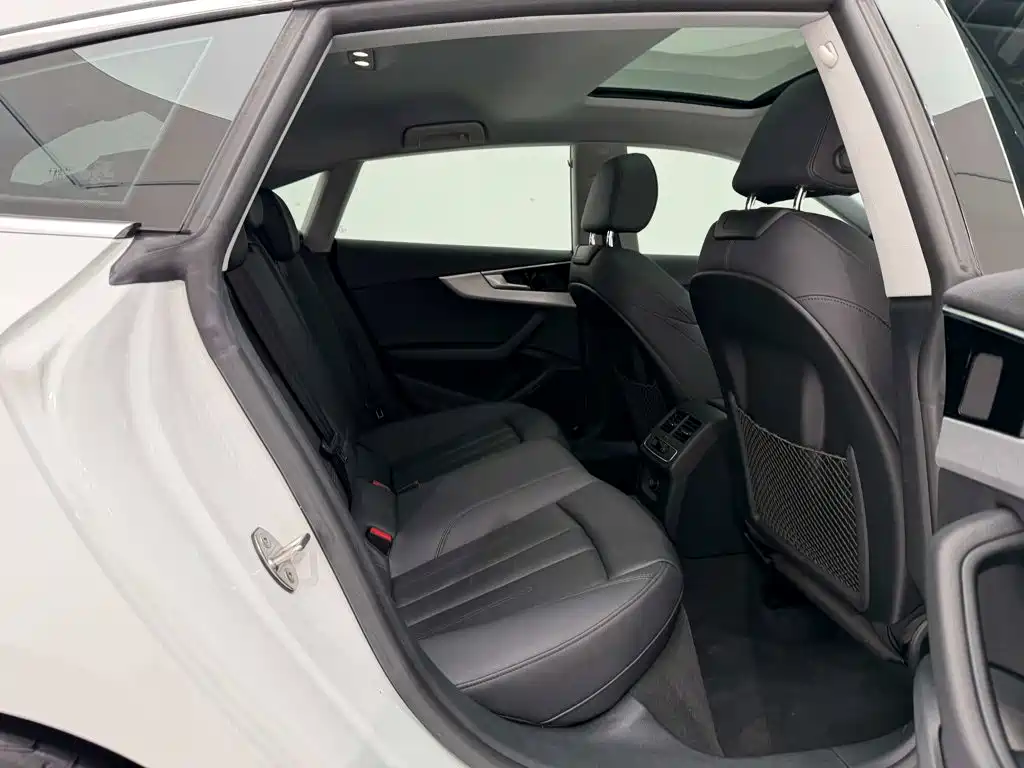 Audi A5 (Import) — миниатюра 26