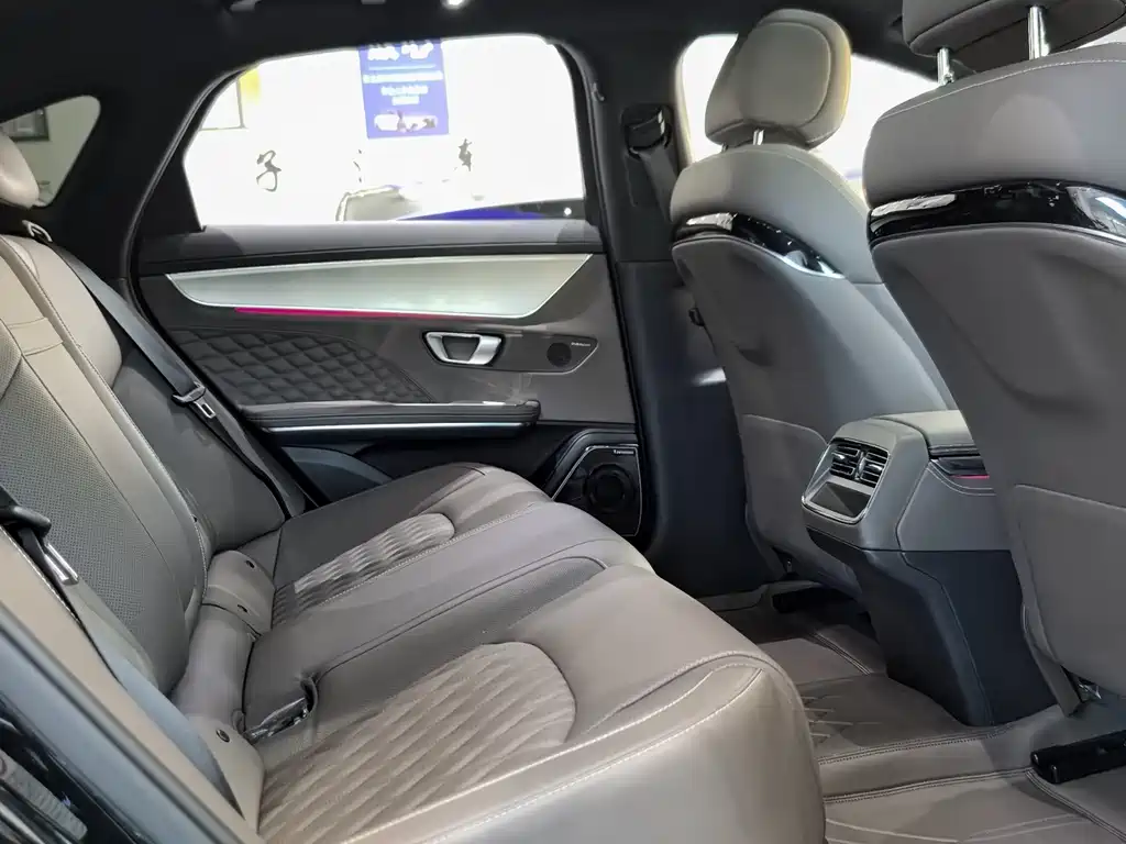 BYD Han — миниатюра 12